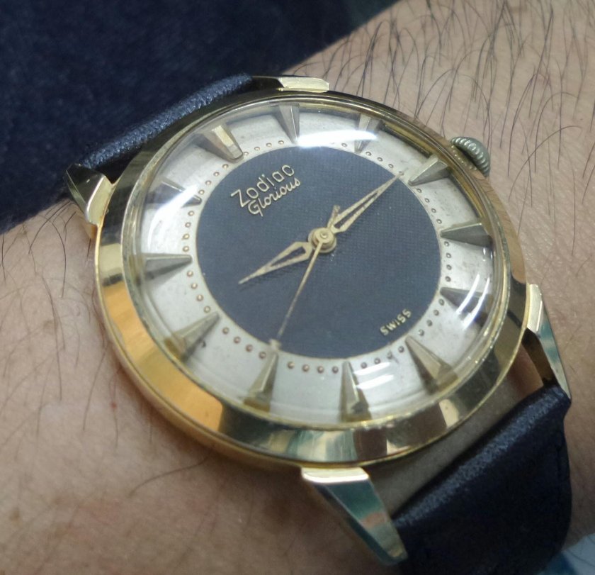 Часы Zodiac z09201