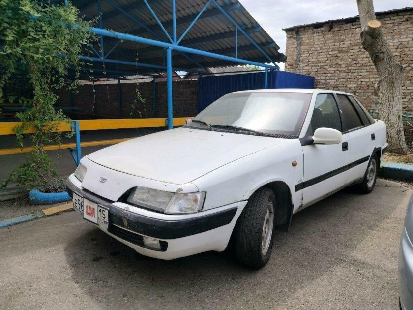 Daewoo espero 1990