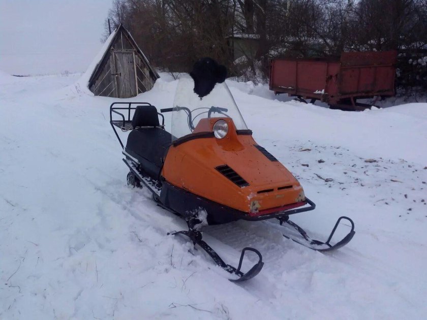 Снегоход Буран оранжевый
