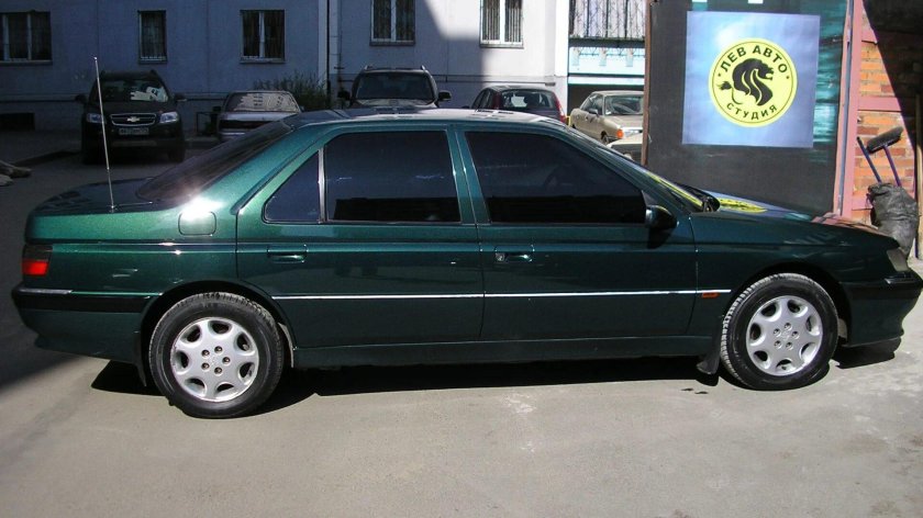 Пежо 605 седан