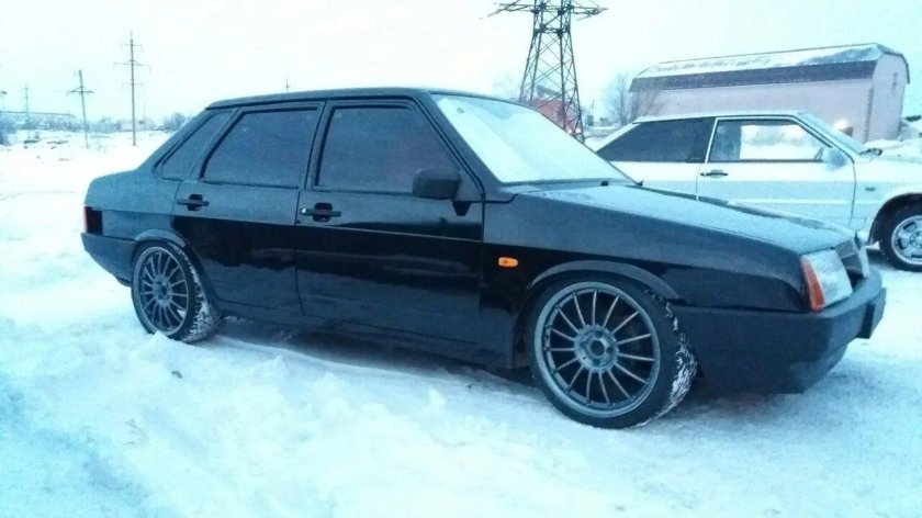 ВАЗ 21099 на торусах r17