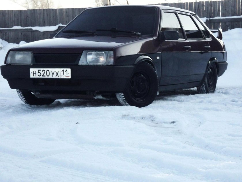 ВАЗ 21099 черная опер
