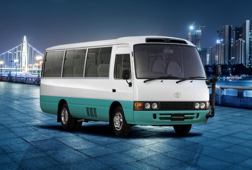 Автобус Toyota Coaster