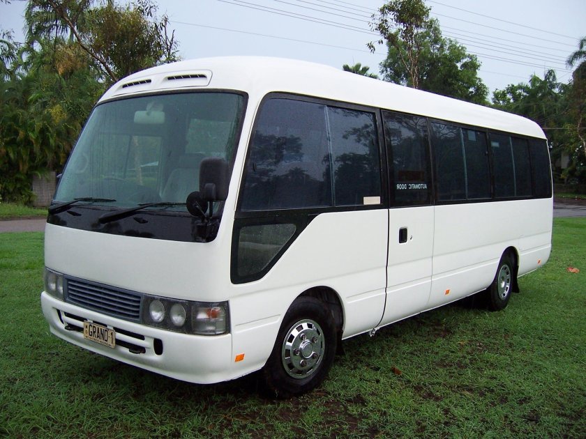 Toyota Coaster 2000