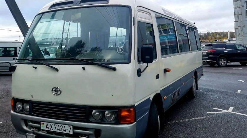 Автобус Тойота Коастер