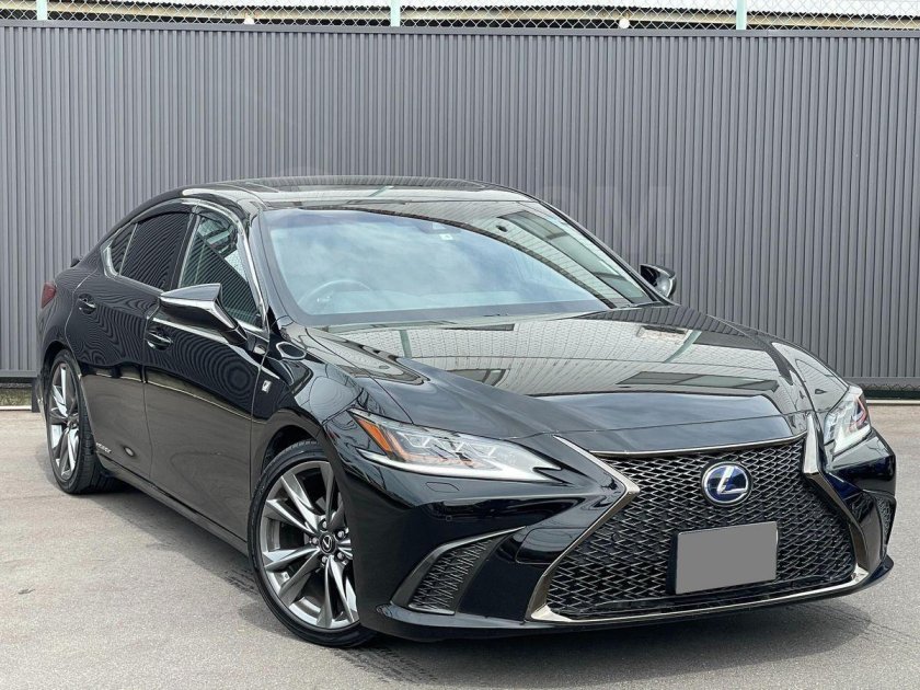 Лексус ЕС 300h