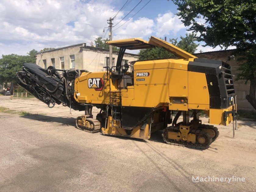 Дорожная фреза катерпиллер