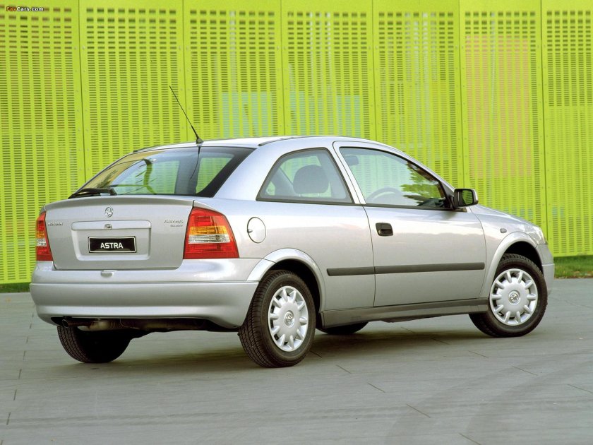 Opel Astra 1999 хэтчбек