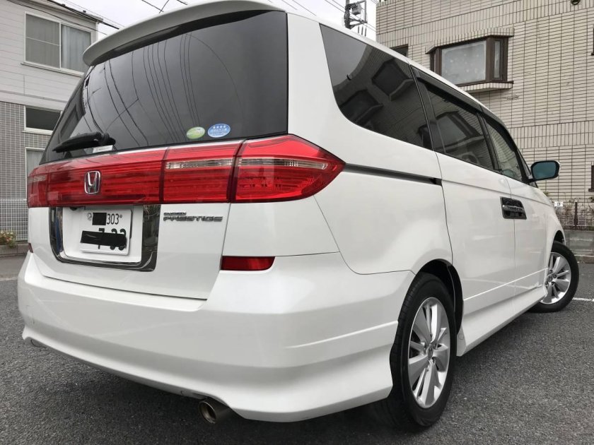 Honda Elysion 2004 2.4