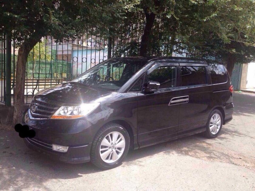 Honda Elysion Prestige