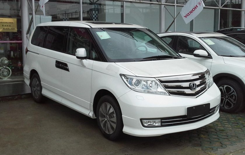 Honda Elysion 2015