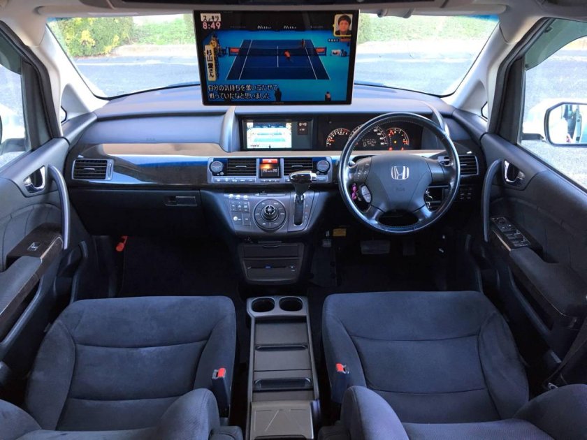 Honda Elysion 2004 2.4