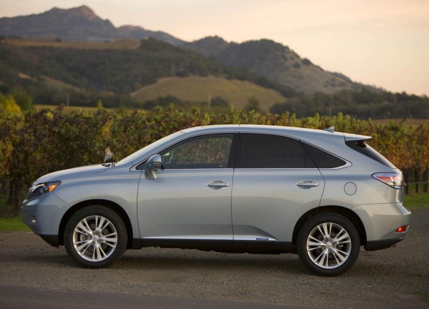 Lexus rx450h 2011