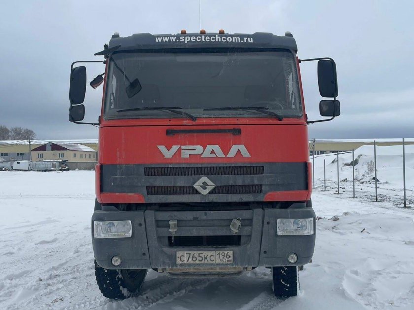 Грузовики урал