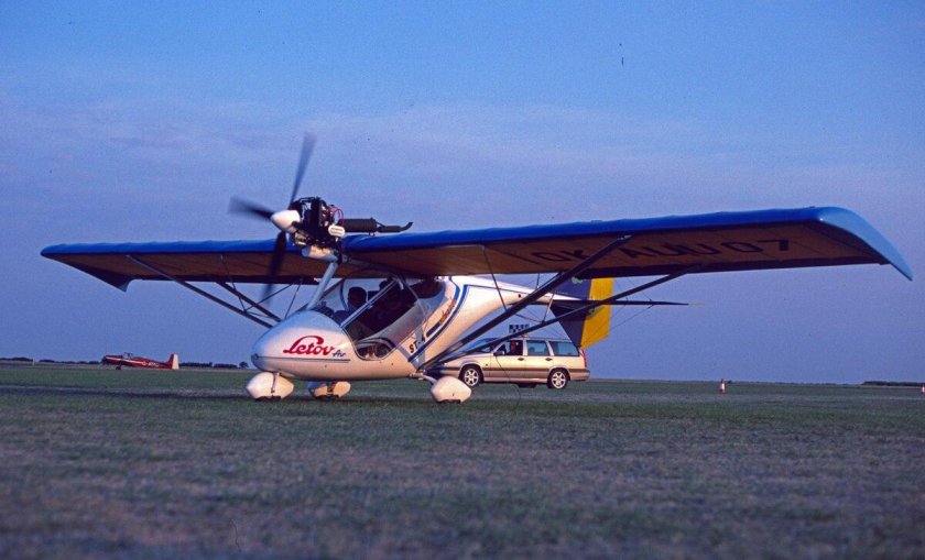 Алюминиевый самолет