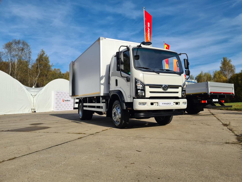 Dongfeng s120l изотермический
