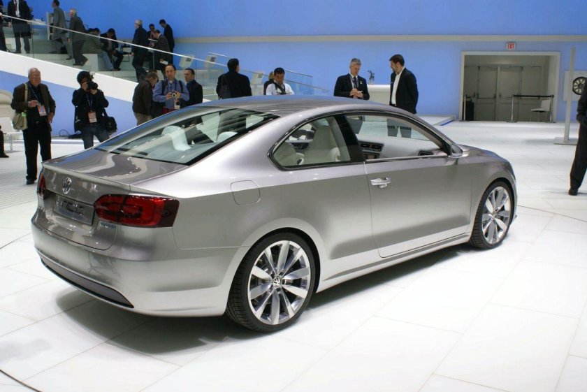 Volkswagen New Compact Coupé