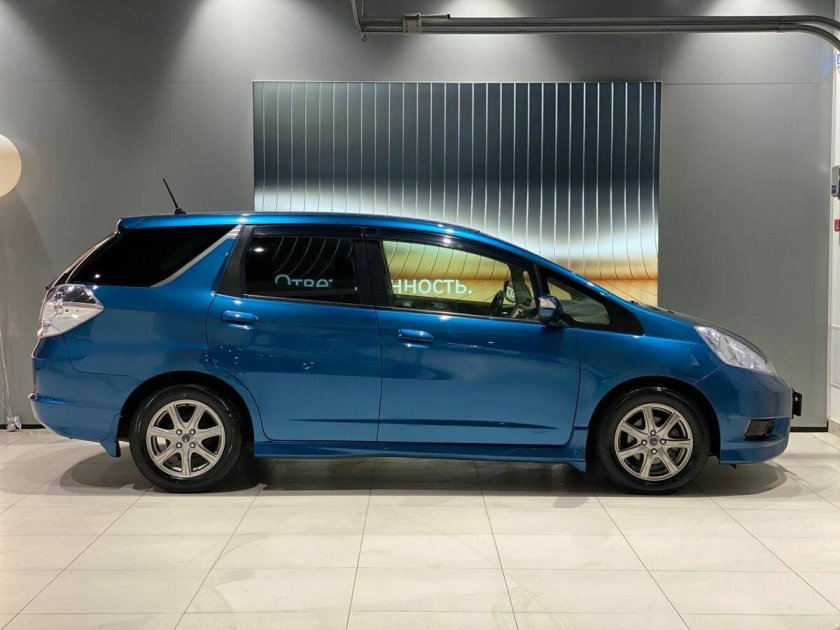 Хонда фит шатл