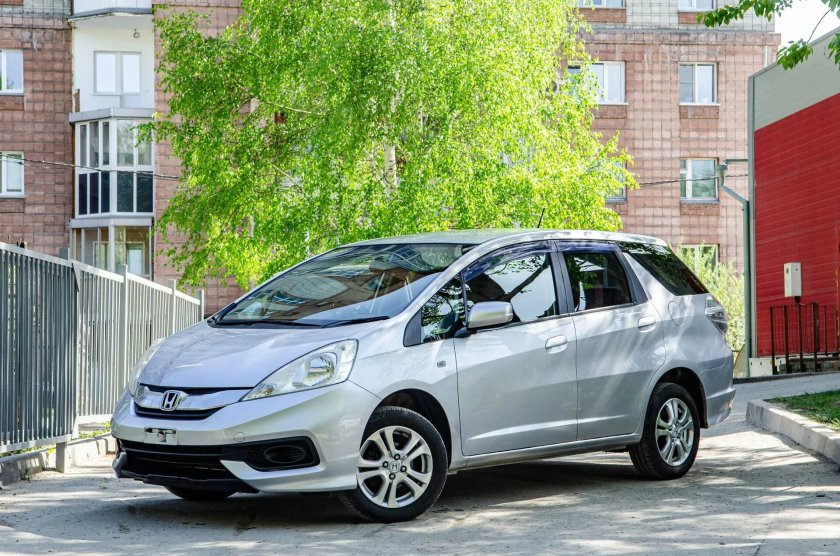 Honda Fit Shuttle 2013