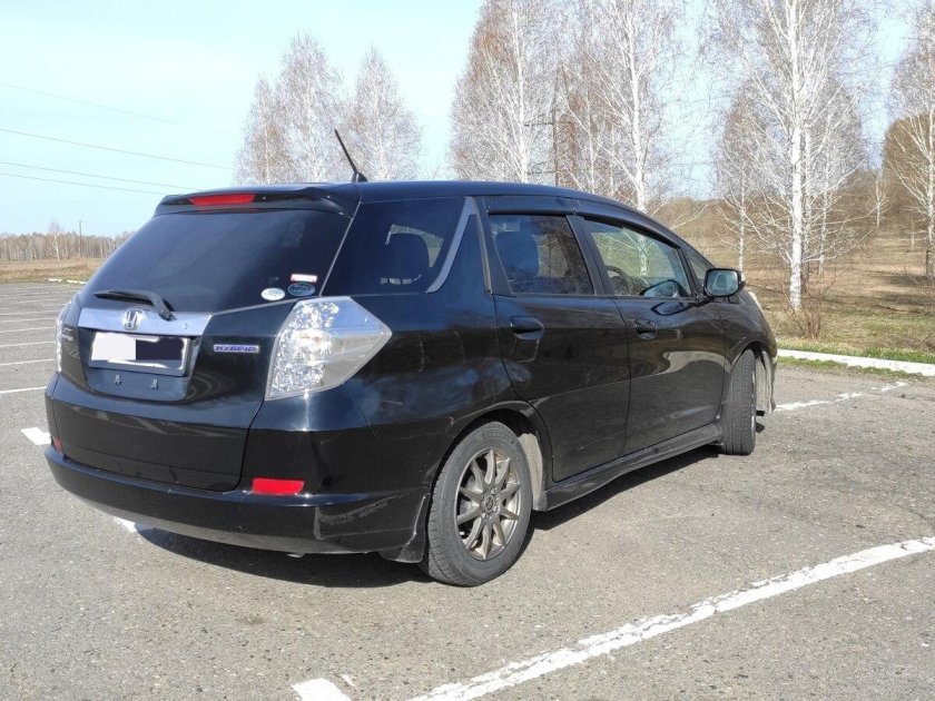 Хонда фит шатл