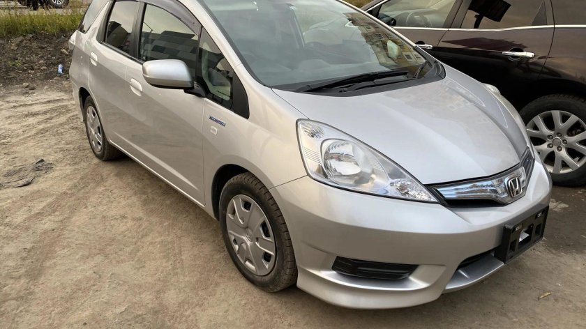 Honda Fit Shuttle 2013
