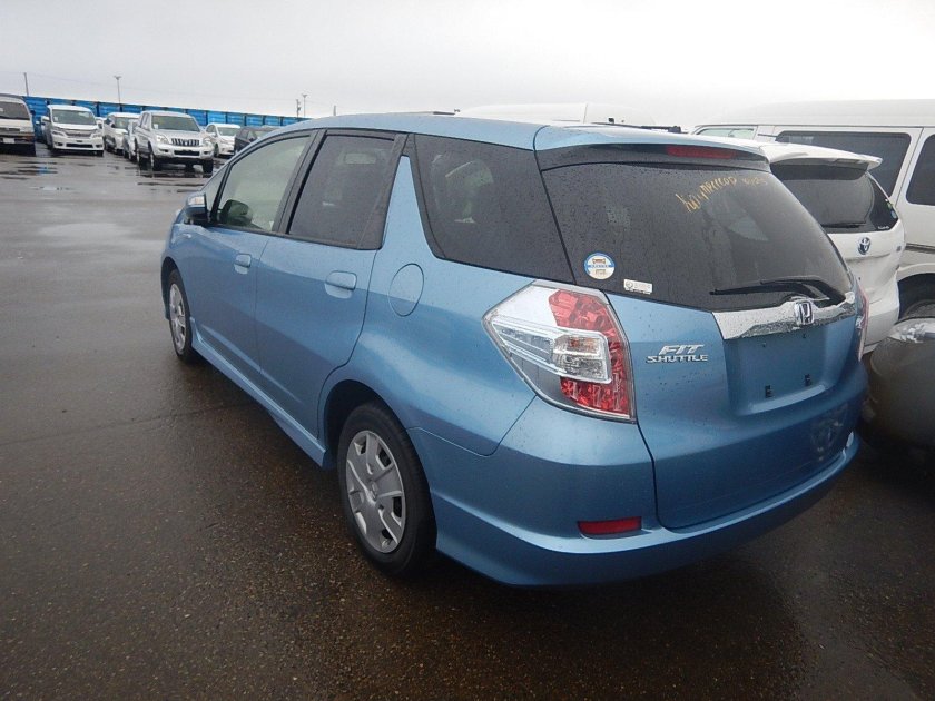 Хонда фит шаттл гибрид 2011