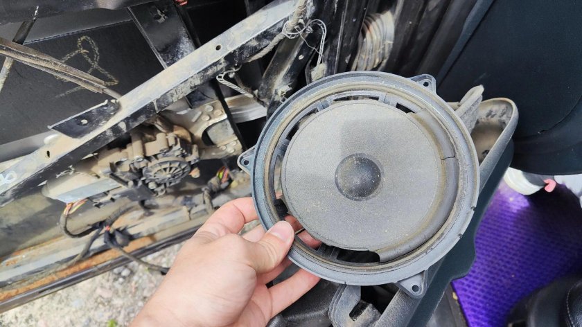 Передний динамик Ауди 100 нокиа