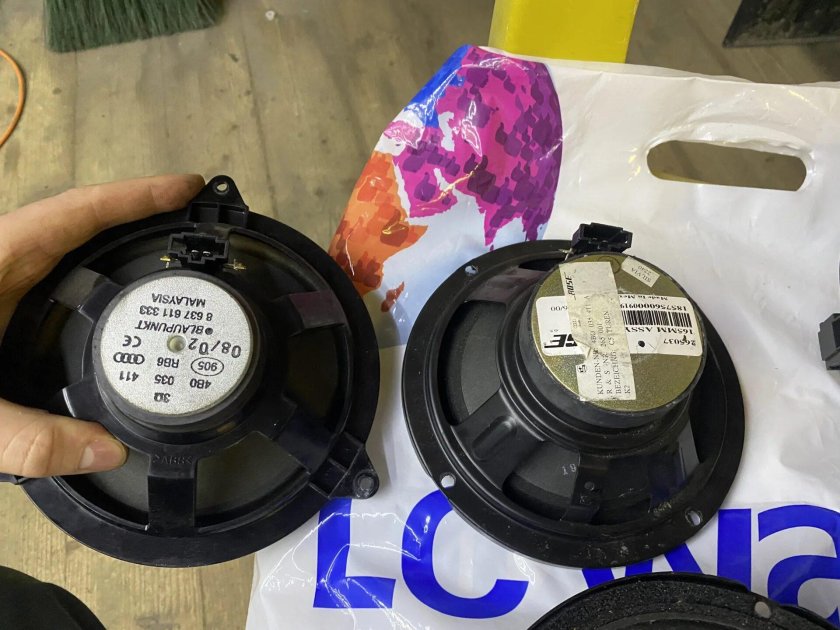 Автомобильная акустика Ауди 70 годов