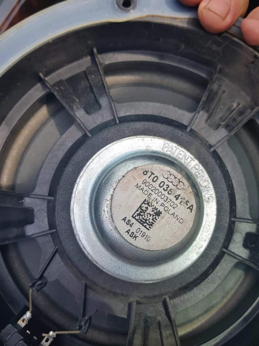 Динамики Ауди а4 б5 штатные