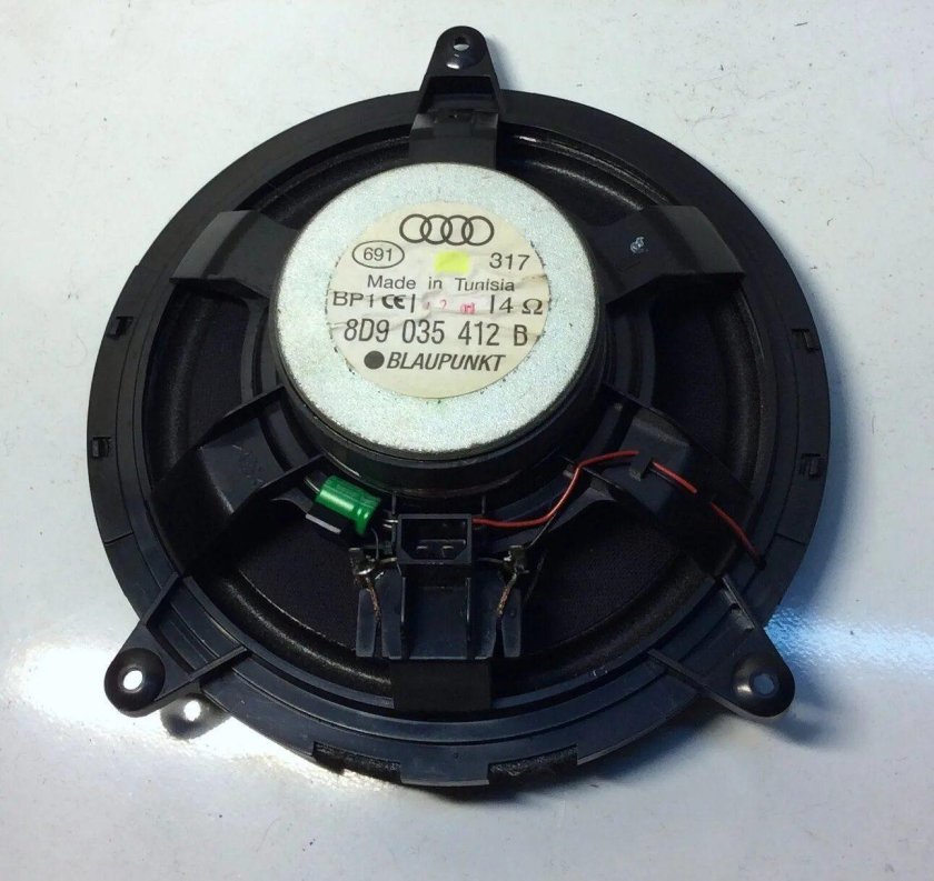 Штатные колонки Ауди 80 б3