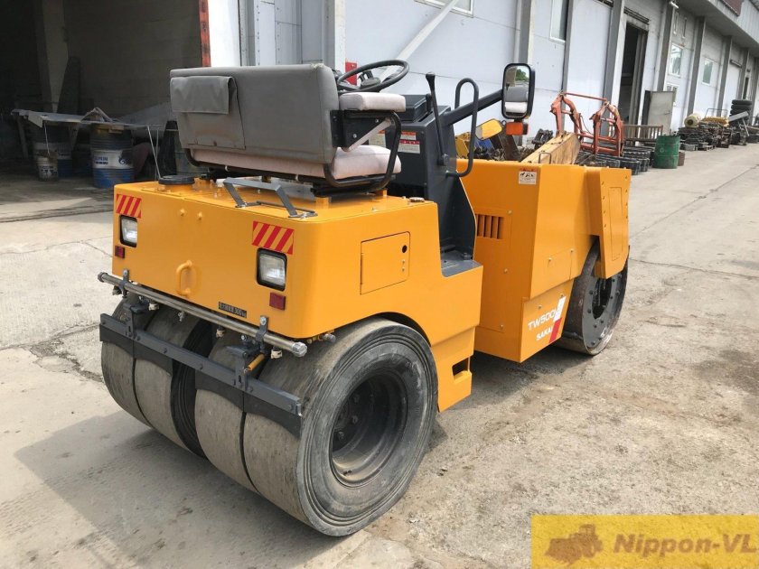 Каток Sakai sv500