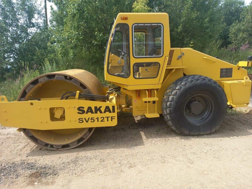 Грунтовый каток sakai sv512tf-h
