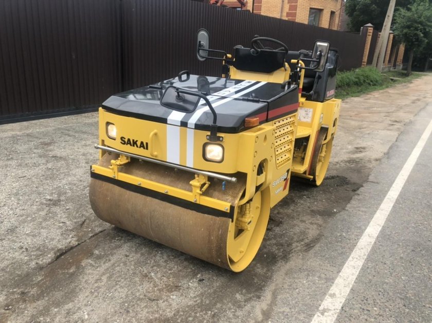 Виброкаток Sakai cr270