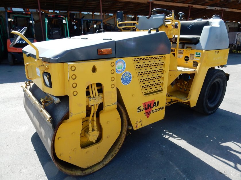 Каток Сакай tw500