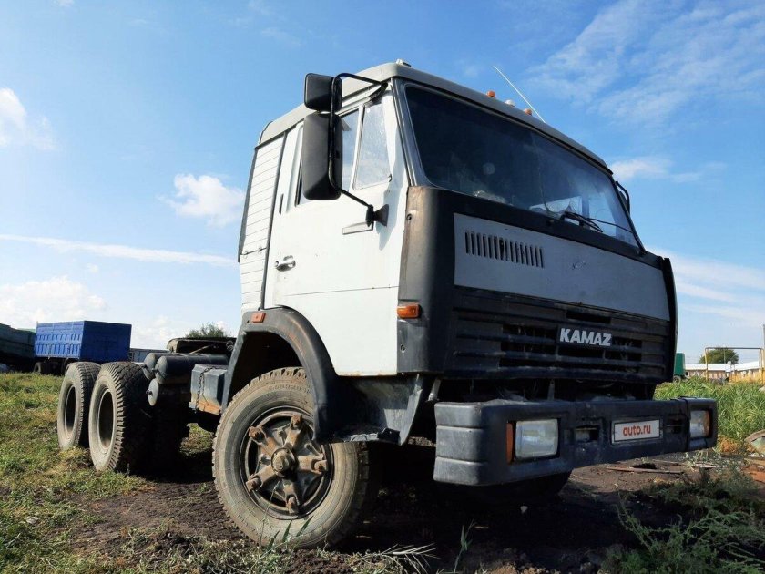 Седельный тягач камаз