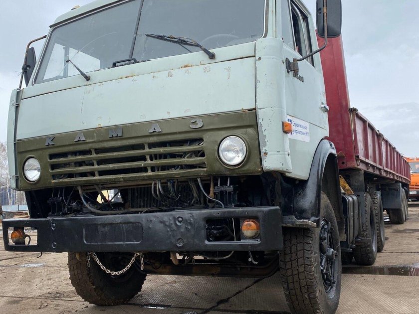 Седельный тягач камаз