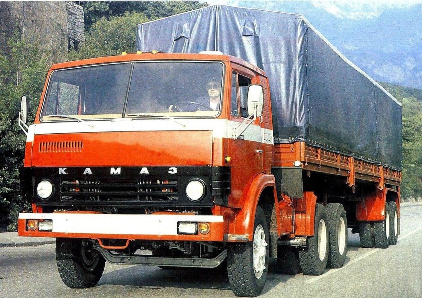 КАМАЗ 54112 седельный тягач