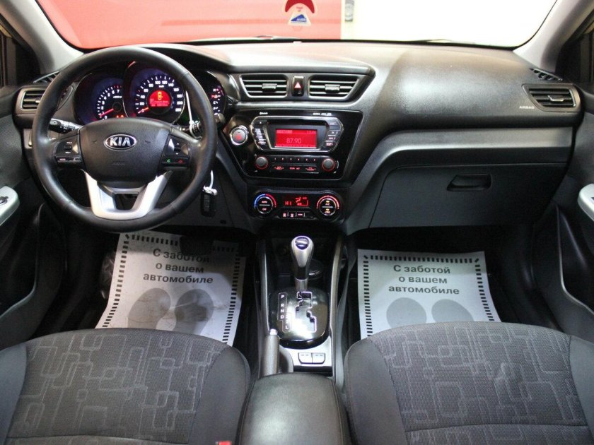 Киа Рио 3 салон