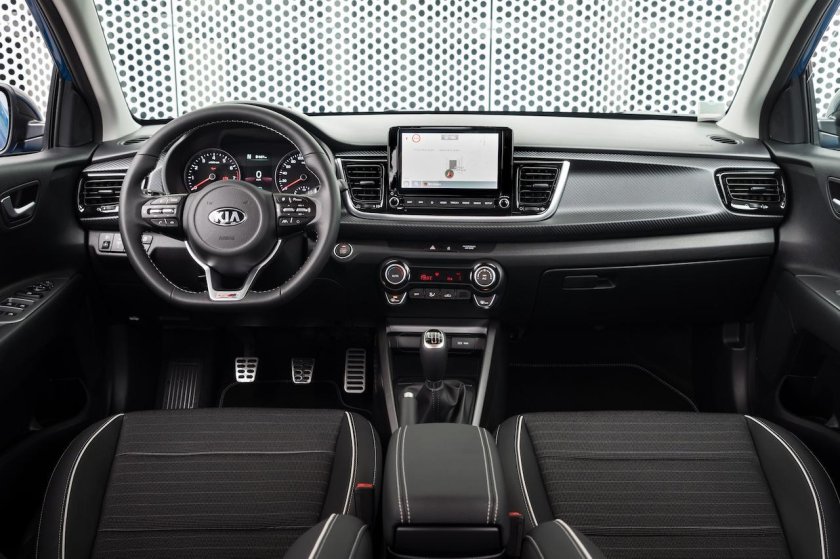 Kia Rio 2022 салон