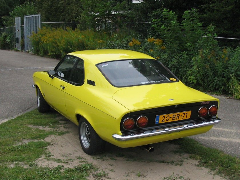Opel Manta b2