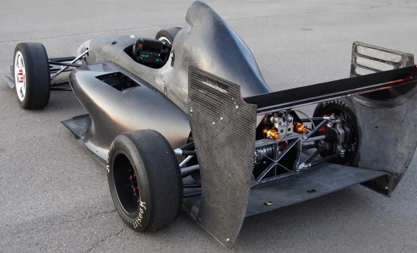 Болид гоночный