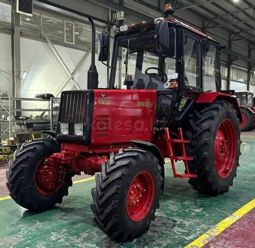 Трактор беларус новый