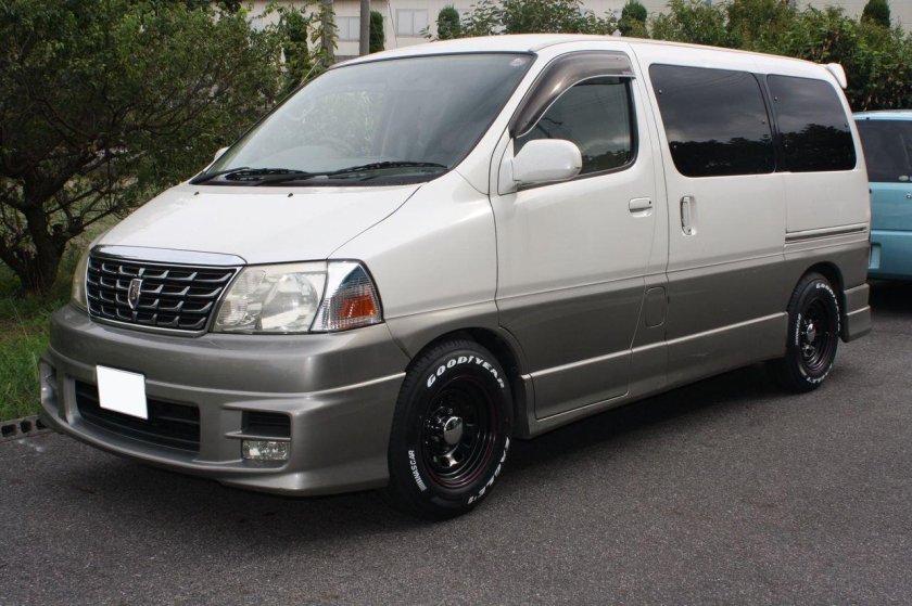 Toyota Grand Hiace 1999