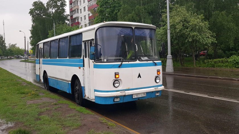 ЛАЗ 695р Легенда