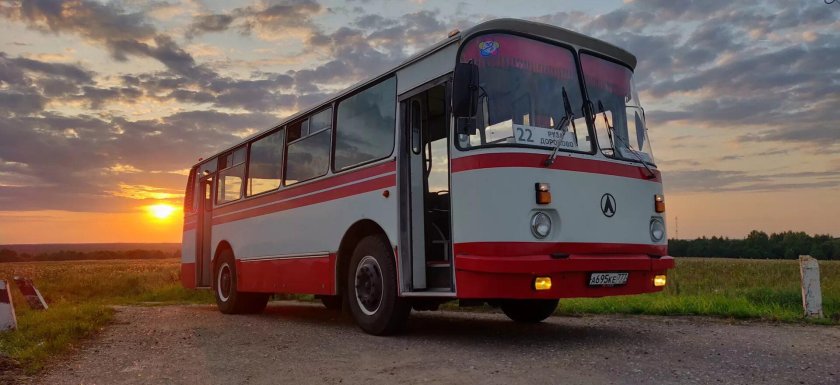 ЛАЗ-695 автобус