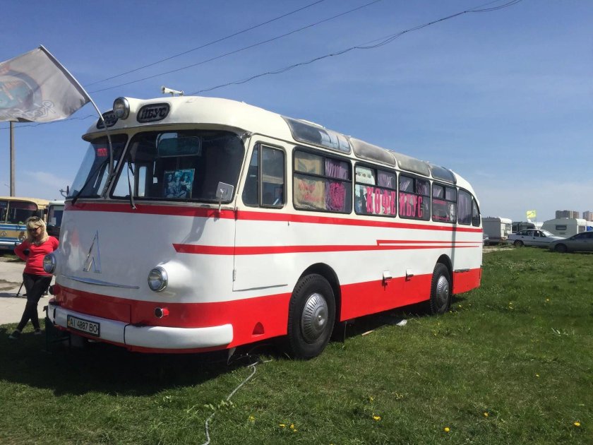 ЛАЗ 695 горбатый