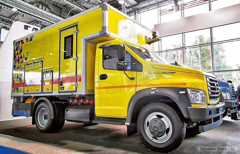 Газон Некст