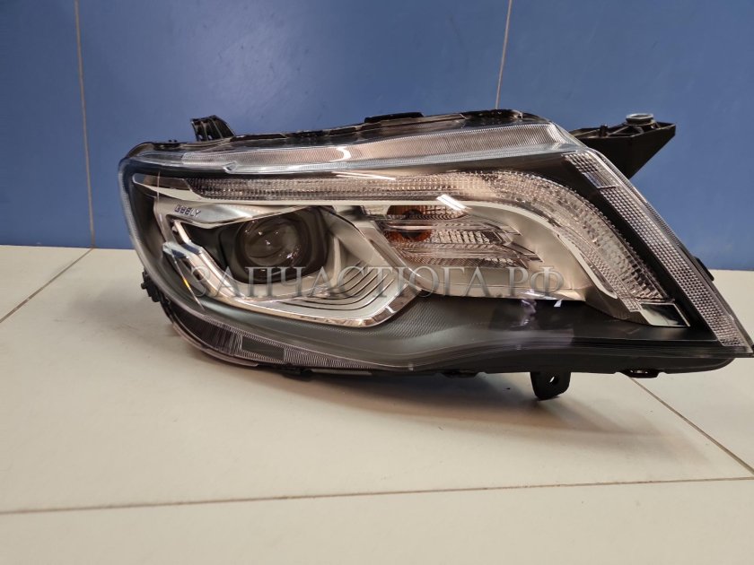 Фара правая geely