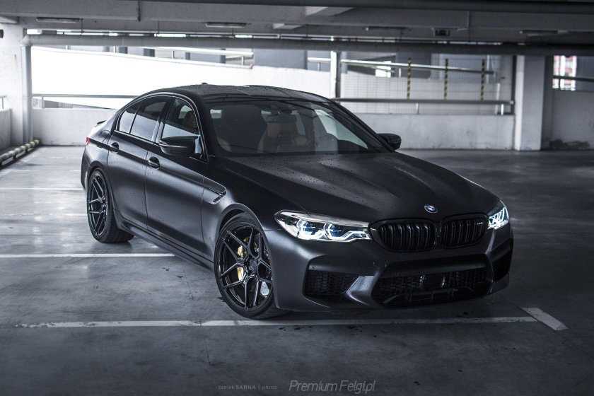 BMW m5 f90 черная