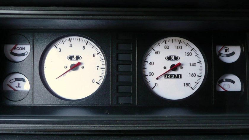 Панель управления приборов ВАЗ 2107